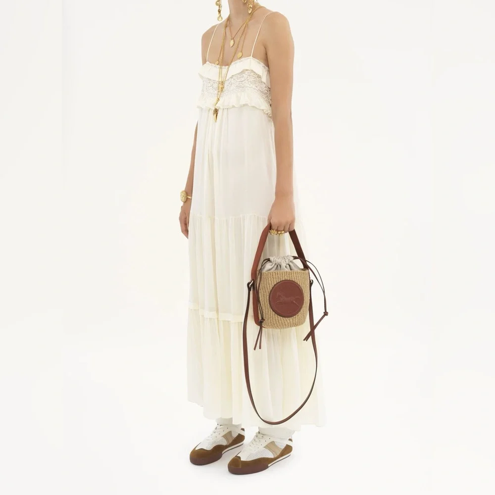 Chloé Small Horse Medal Basket In Natural Fibers; Sepia Brown - Picture 2 of 9